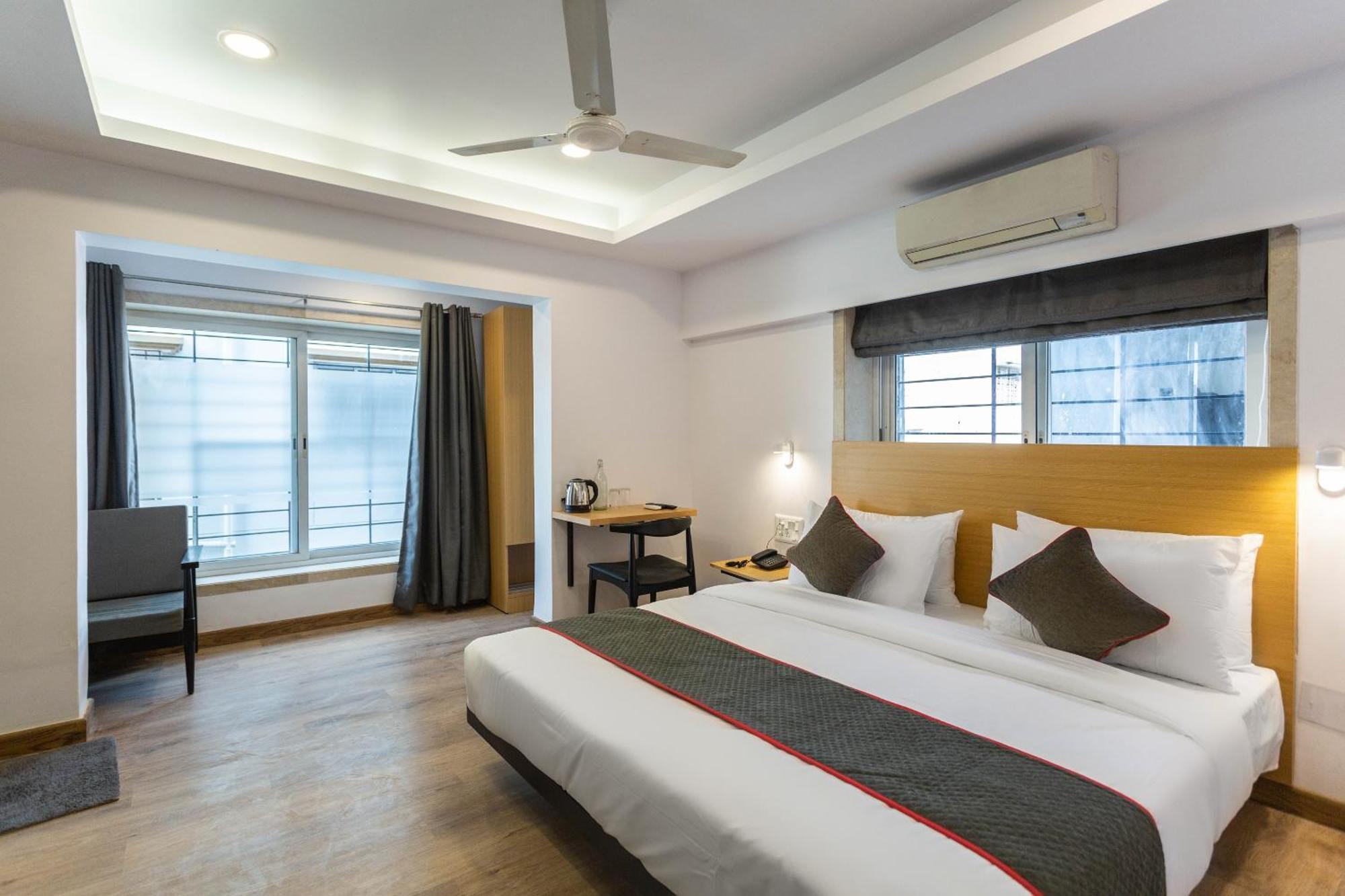 Super Townhouse Habitat New Town Rooms & Party Spaces Колката Екстер'єр фото