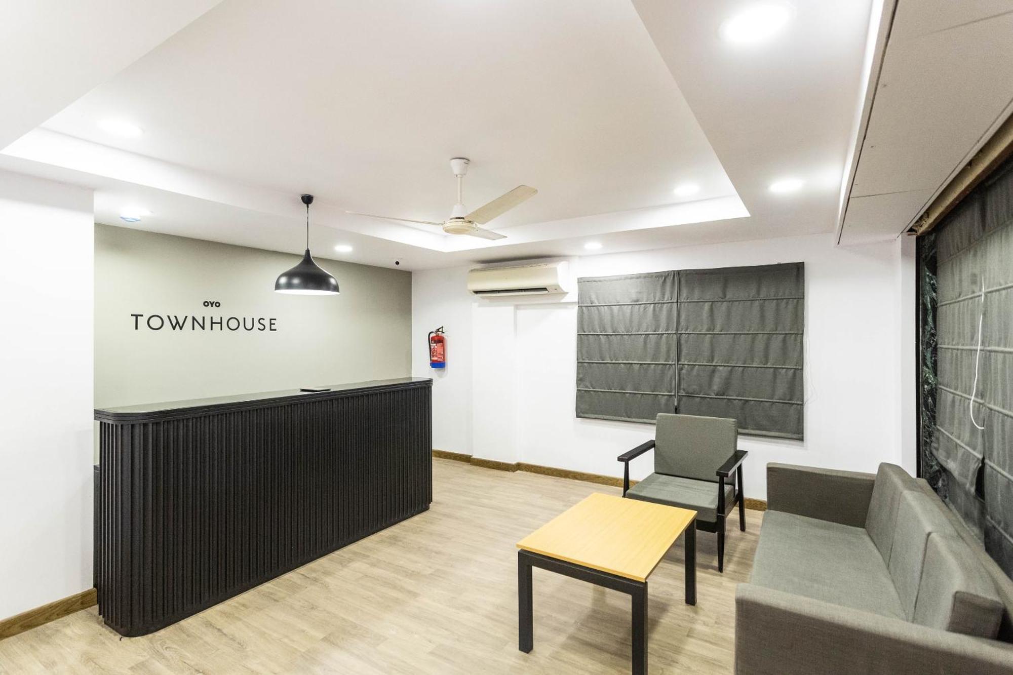 Super Townhouse Habitat New Town Rooms & Party Spaces Колката Екстер'єр фото